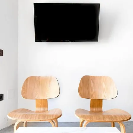 Cozy And Stylish Next To The Center 1.c2 *